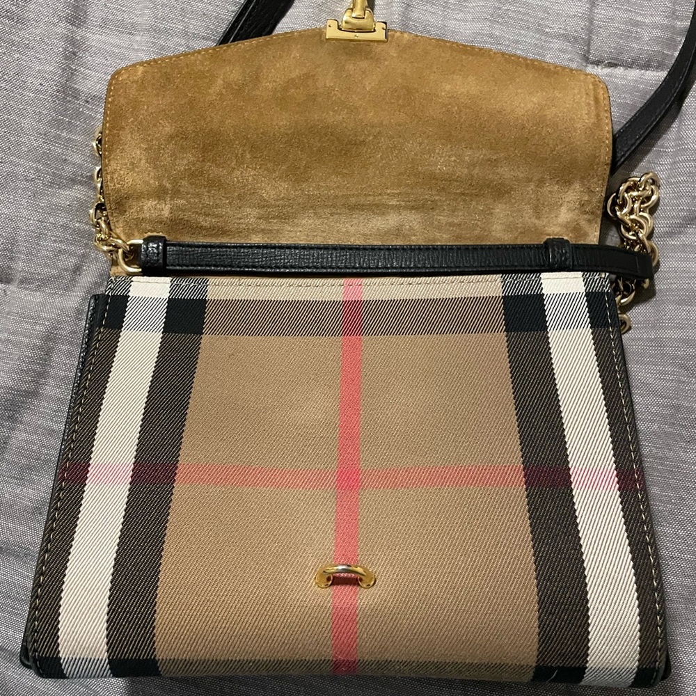 Burberry Macken Check Black Leather Crossbody Bag - Picture 4 of 7